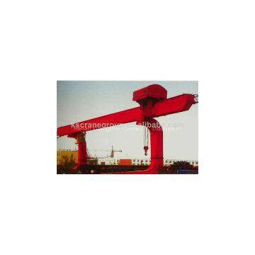 L-shaped leg large space loading gantry crane