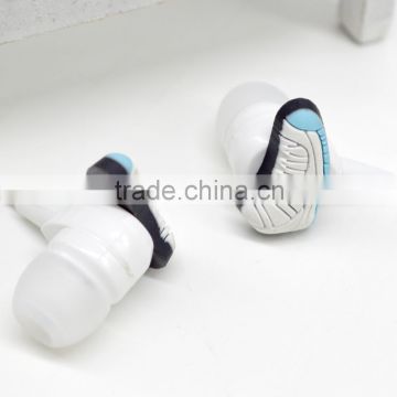 Promotional earphone for IPhone/Samsung In-Ear Earphone free sample quality headphone mobile accessories