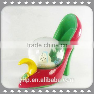 Resin High Heel Shoe, Little House in Crystal Ball Craft for Home Decoration