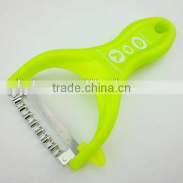 2014 New design Y shape 5- inch waved blade peeler in green