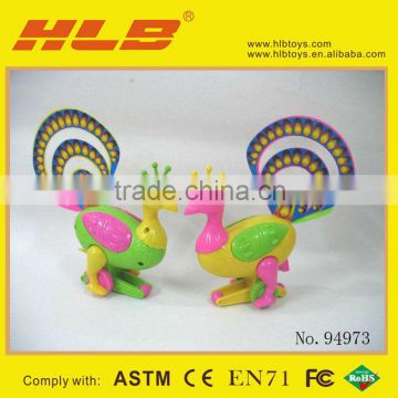 Fashion plastic wind up toys small peacock toy