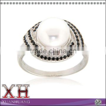 Fashionable Sterling Silver White and Black Spinel Freshwater Pearl Ring