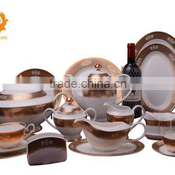Royal style of porcelain dinnerware