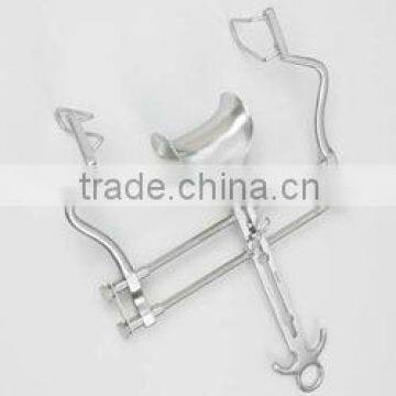 Balfour Retractor