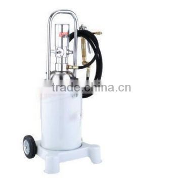 13KG air operated grease pump with wheel mounted R 50:1
