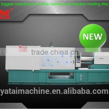 Automotive parts injection molding machine