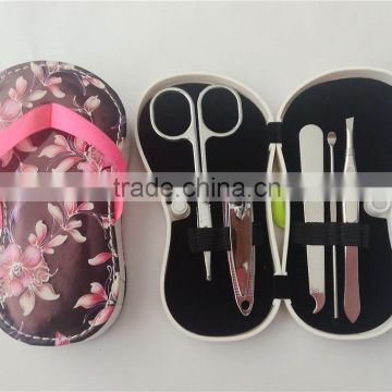 Hot sale stainless steel slipper shape 5 pcs manicure kit