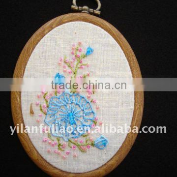 sell quality embroidery pet nonwoven fabric