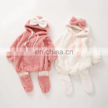 Baby thickened fart clothing, lamb velvet bow cute one-piece  winter new baby triangle romper