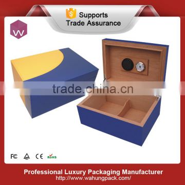 Top end wood spanish cedar square cigar box
