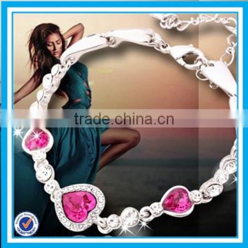 Cheap price heart shaped pink rhinestone bracelet make crystal bangle