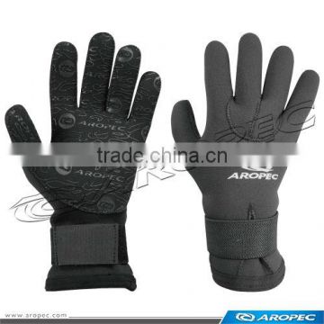 3mm or 5mm neoprene 5-finger glove