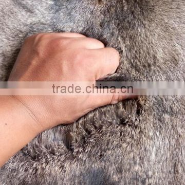 Factory direct supply 100% raw frozen rabbit skins dyed/genuine rabbit skins raw rabbit fur