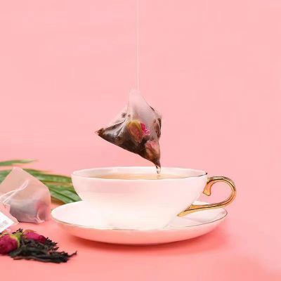 Black tea has a rich aroma and can be paired with rose and lemon