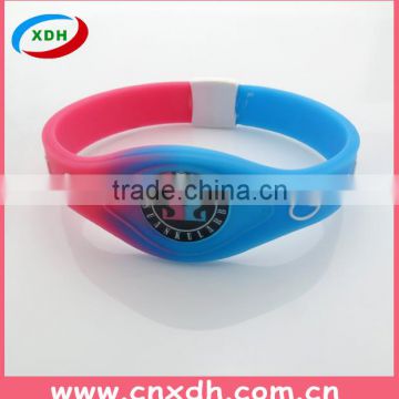Factory Price World Cup Supplier Custom Silicone Wristband