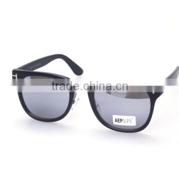 2016 new style cheap black plastic frame sunglasses