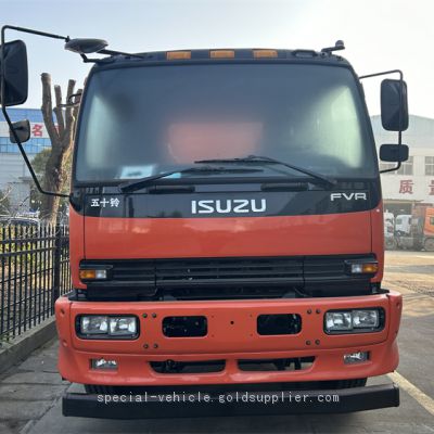 Isuzu 4 * 2 high-pressure flushing truck with a capacity of 12000 liters