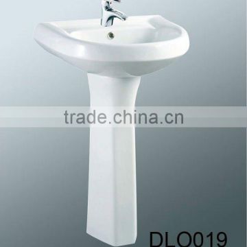 DLO019 ceramic wash basin with pedestal