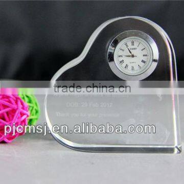 Small Heart Shaped Crystal Clock for Decoration and Gift