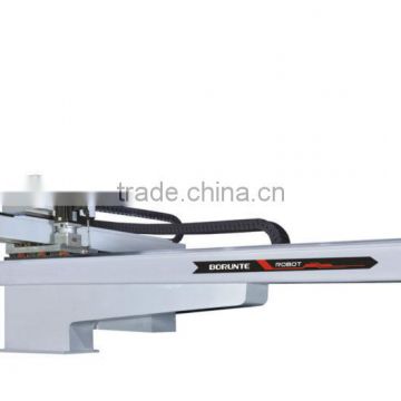 Industrial injection machine automatic robotic arm