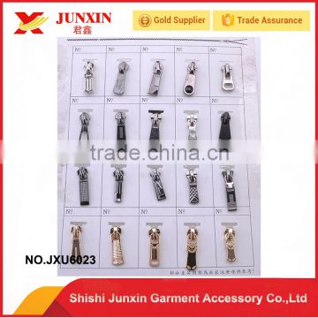 Professional China manufacturer customized logo metal zipper puller slider
