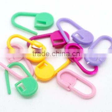 Wholesale Mixed Color Plastic Can Stitch Holders
