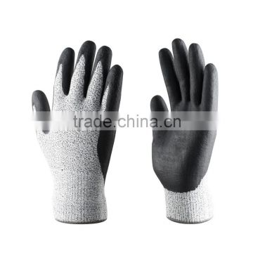 HPPE Foam Nitrile Coated Anti Cut Level 3 Safety Gloves