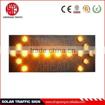 Road works guide sign solar traffic signal