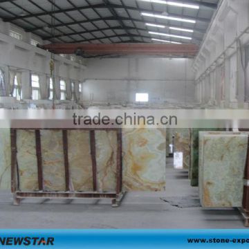 Onyx laminated glass slab for countertop