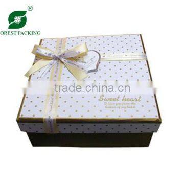 PAPER GIFT BOX FOR CHOCOLATE WITH RIBBON