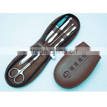 2015 hot selling new design professional manicure pedicure set for gife