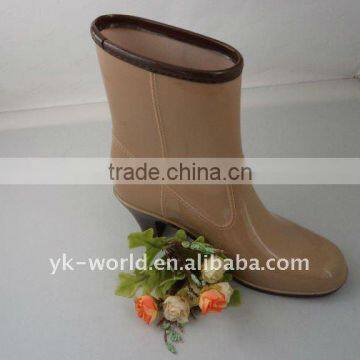 High heel PVC Rain boots-short/beige