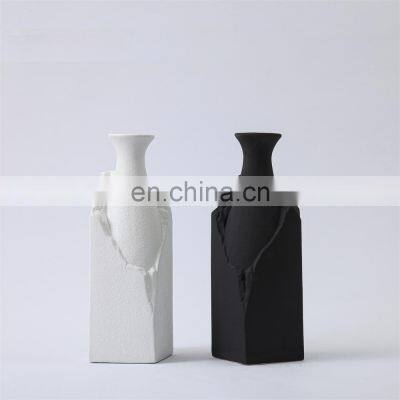 Modern Minimalism Designed Matte Porcelain Wabi-Sabi  Ceramic Flower Vase for Home Decor