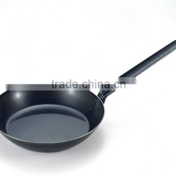 The black iron frying pans of28cm (11.02in)made in japan
