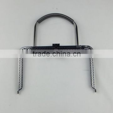 Factory price DIY black chrome kiss lock pinhole handbag frame with handle
