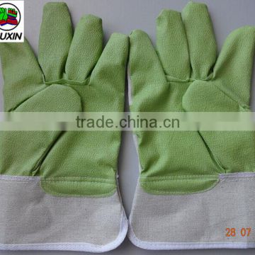 Green PVC imitation leather gloves