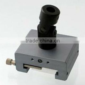 High--Precision Grips and Fixtures for Universal Testing Machines DIN-52365