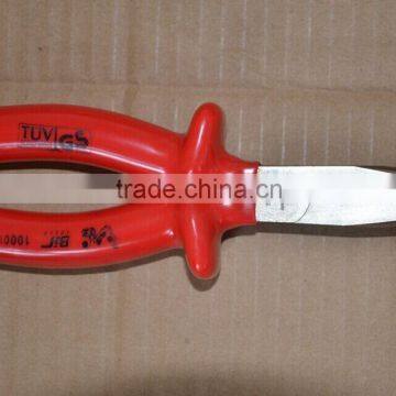 Cutting pliers