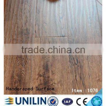 no toxic chemicals or glues handscraped with oak real wood grain surface 12mm lamiante flooring