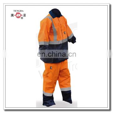 en471 high visibility rainsuits in orange and navy