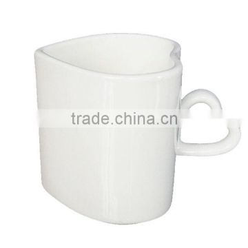 GRS white ceramic heart shaped mug wholesale