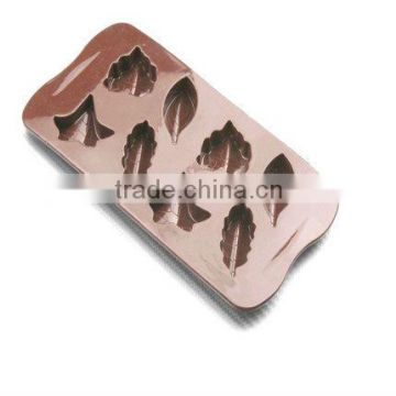 8-cup Leaves-shaped Silicone Cake Mold