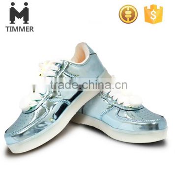 Wholesale hottest design customized LED light shoes made in China