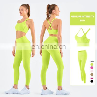 Wholesale Yoga Outfits 2 Pieces Ruched Design Yoga Sets Fitness Women  Athletic Sports Suit