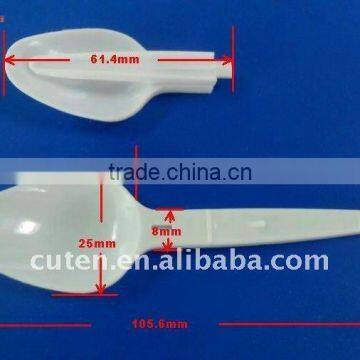 Foldable disposable plastic spoon