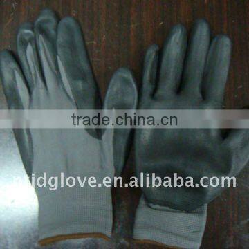 Welding gloves . 13G black Nylon with palm coated black foam nitrile gloves , Knit wrist . working safety gloves