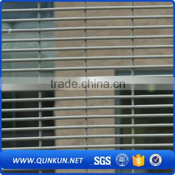Hot selling high quality discreet cheap 358 prison fences