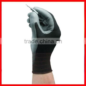 Polyurethane palm coating nylon gloves