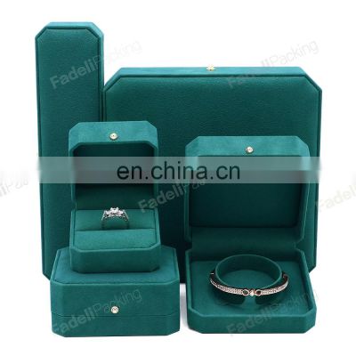China Luxury Jewelry Box For Ring Pendant Bangle Necklace Velvet Box Chain Jewellery Box