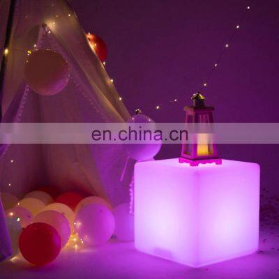 Bar/club/party/wedding illuminated Plastic 40cm Remote Control Polyethylene Led Cube